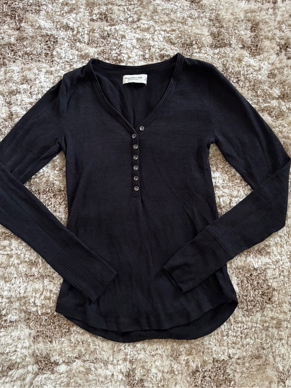 Abercrombie & Fitch Black Long-Sleeve Henley Top